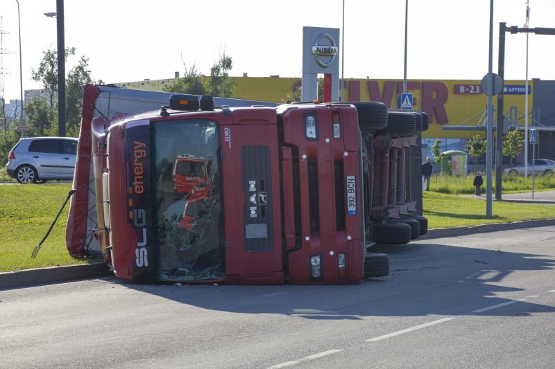 Semi Truck Accidents in Rockford, Illinois Are Often Caused by Driver Fatigue